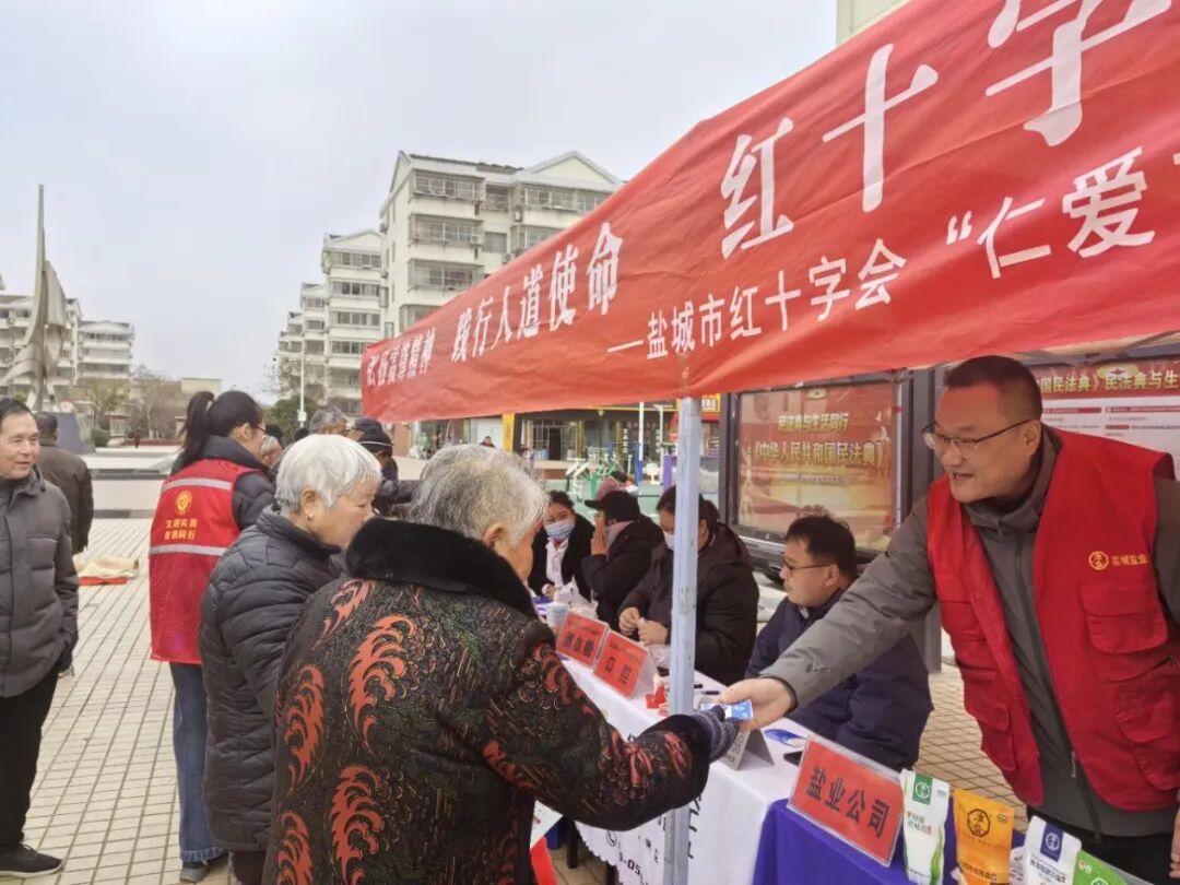 微光成炬 薪火相传｜苏盐集团扎实开展学雷锋志愿服务活动